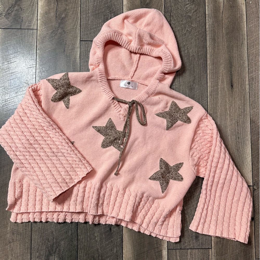 Everyday Chic Oversized Chunky Knit Star Embroidered Sweater